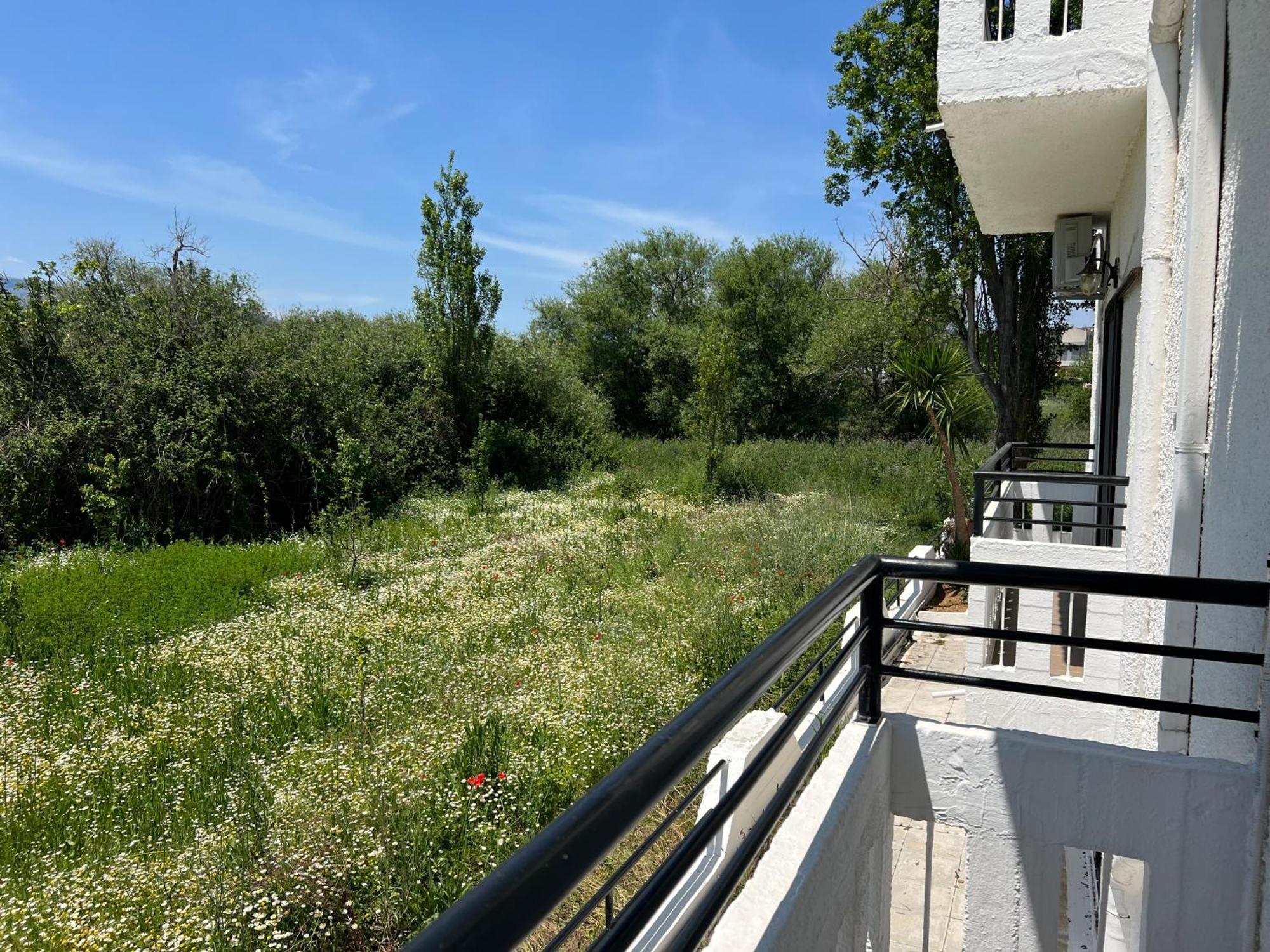 Zourpos Studios & Apartments Kalyves Exterior photo